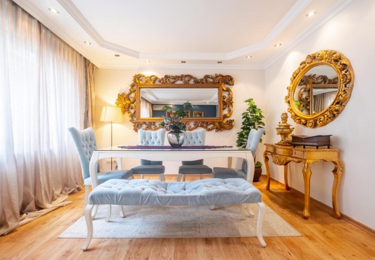 Exclusive Flat With Balcony In Nisantasi Apartment Istanbul Exterior photo